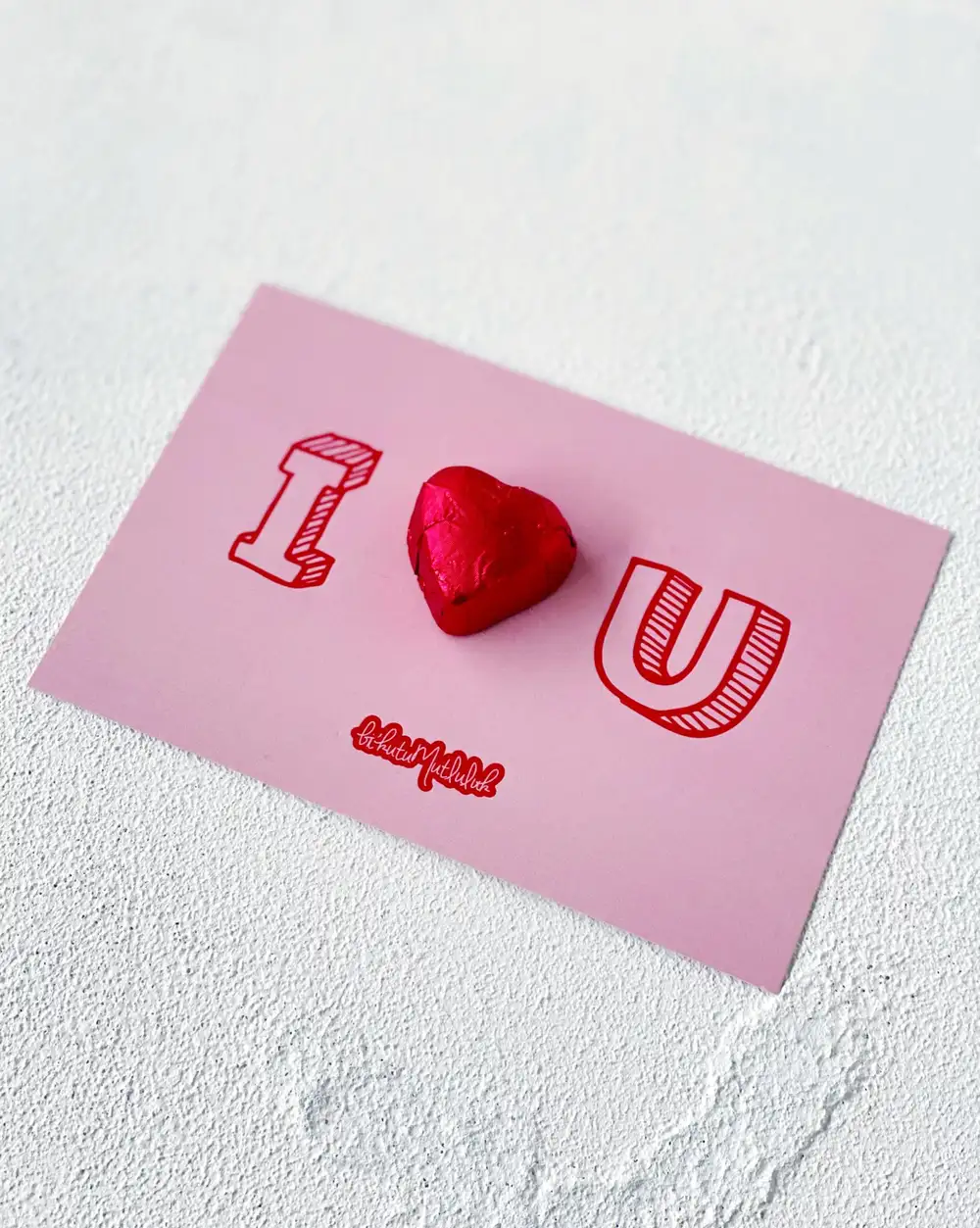 Kalpli Melodi Çikolata ve I Love You Seni Seviyorum Sevgiliye Hediye Not Motto Kartı Kartpostal
