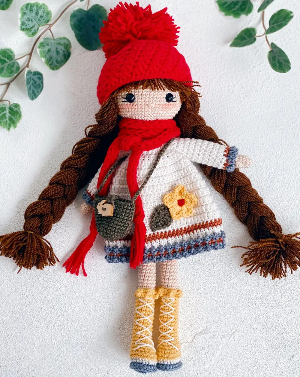 Amigurumi Kış Bebeği Kırmızı Bereli Kız Bebek Örgü Oyuncak Uyku Arkadaşı