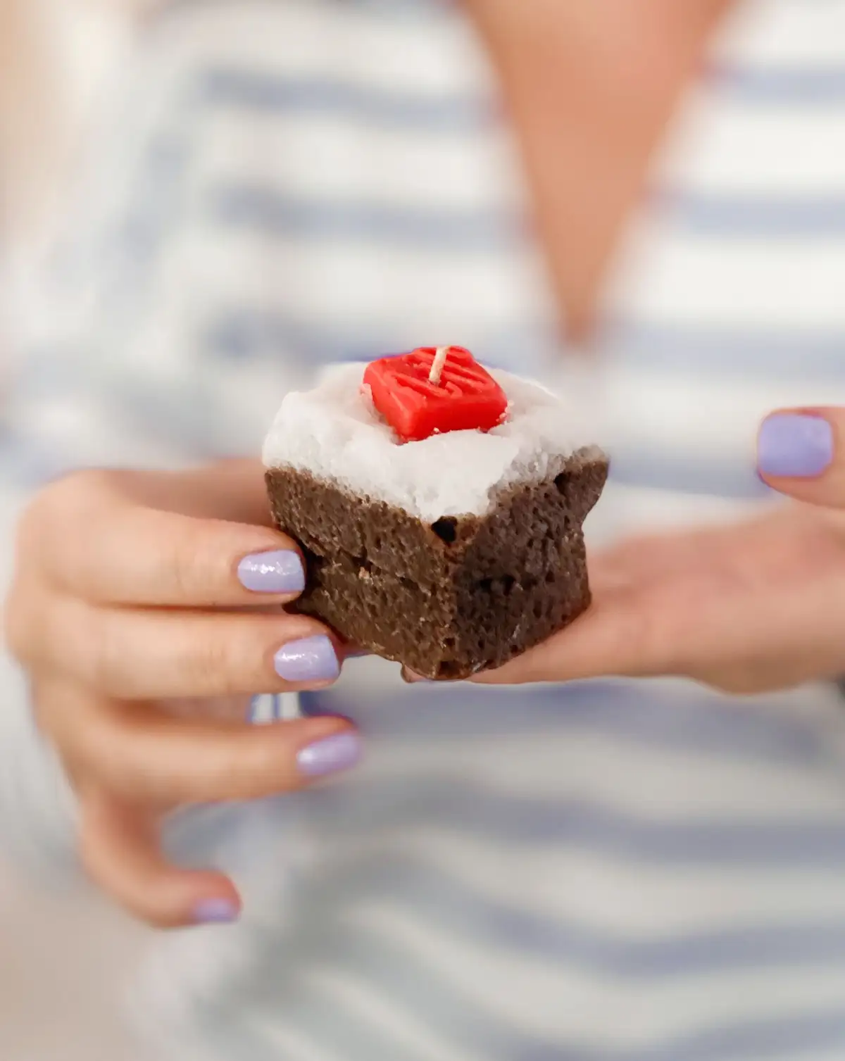 Bi Dilek Tut Brownie Doğum Günü Hediyesi Pasta Mum - Bikutumutluluk