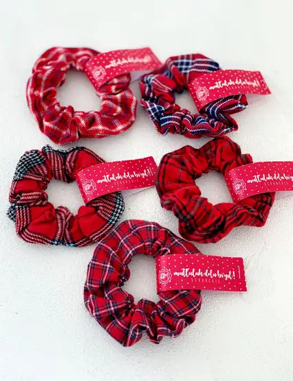 Pötikareli Kırmızı Scrunchie Yılbaşı Hediye Lastik Toka