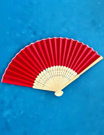 Vintage Kırmızı Yelpaze