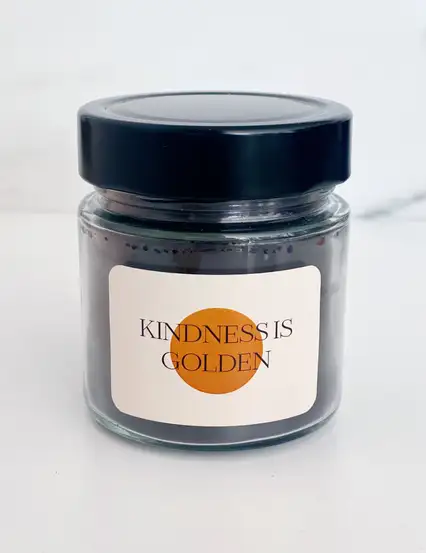 Kindness Is Golden Siyah Kokulu Kavanoz Mum