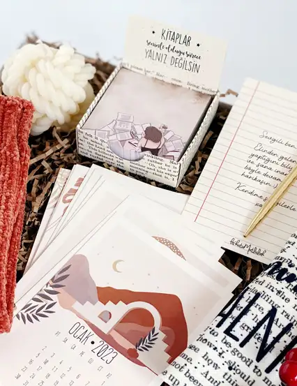 Bohem Kitap Severe Zarif Yılbaşı Cozy Hediye Kutusu Seti 2026 Takvimli