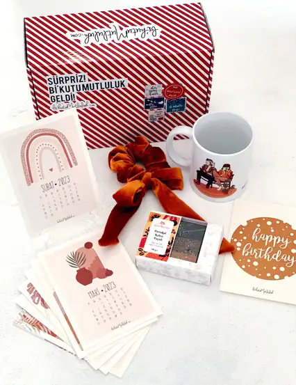 Boho Sever Kitap Kurdu Bohem Sevgiliye Doğum Günü Hediye Kutusu