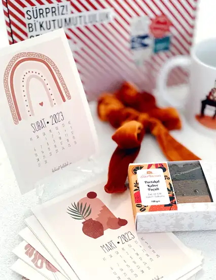 Boho Sever Kitap Kurdu Bohem Sevgiliye Doğum Günü Hediye Kutusu