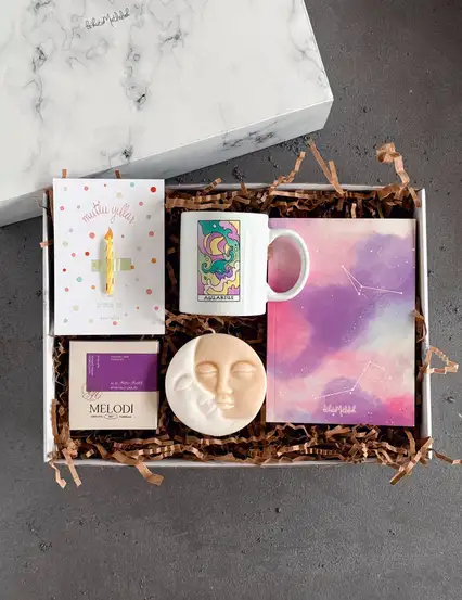 Kova Burcu Kadınına Hediye Kutu Seti