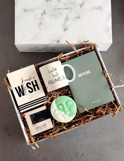 Bir Dilek Tut Kova Burcu Doğum Günü Hediye Kutu Seti