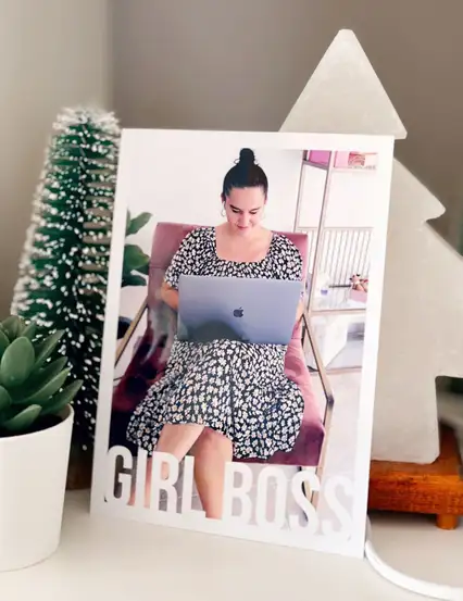 Girl Boss İş Kadınına Motivasyon Tebrik Mesajlı Hediye Kişiye Özel Fotoğraf Baskısı 13 x 18 cm
