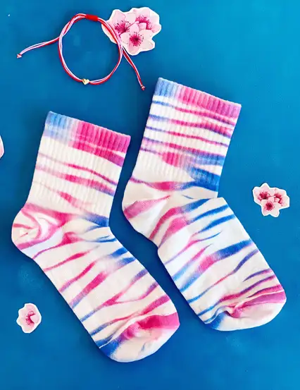Pembe Lacivert Pastel Renkler Batik Kadın Çorap