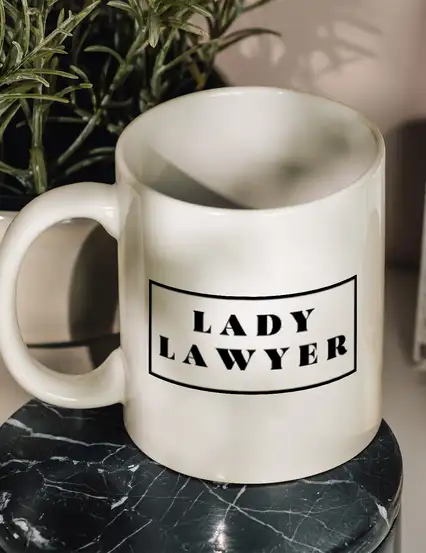 Avukat Hediyeleri - Lady Lawyer Kadın Avukata Hediye Kupa Bardak