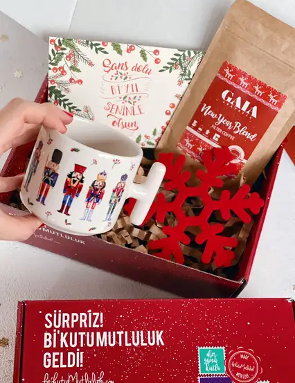 Kahvesevere Şans Dolu Yılbaşı Hediye Kutusu Seti