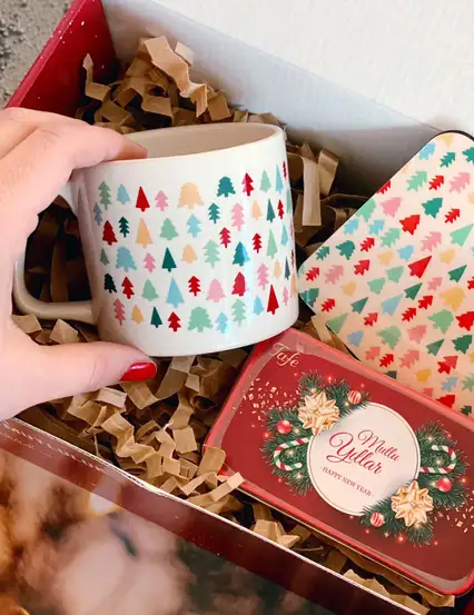 Rengarenk Yeni Yıl Yılbaşı Hediye Kutusu Seti