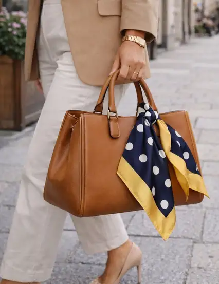 Sari Siyah Puantiyeli Saten Fular