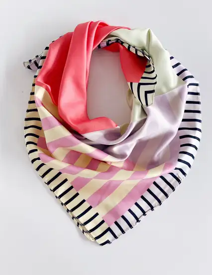 Pastel Renkler Modern Desenli Saten Fular