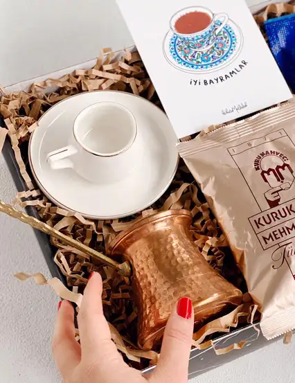 Mutlu Eden Premium Bayram Hediye Kutusu Seti