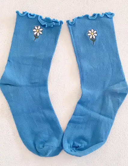Papatya Nakışlı Kore Tarzı Kadın Mavi Soket Çorap