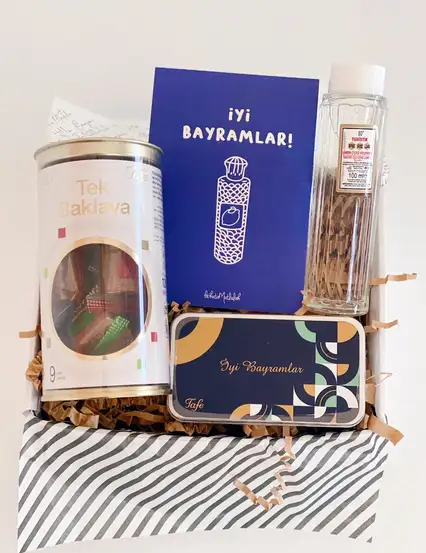 Baklavalı Bayram Hediye Kutusu Seti