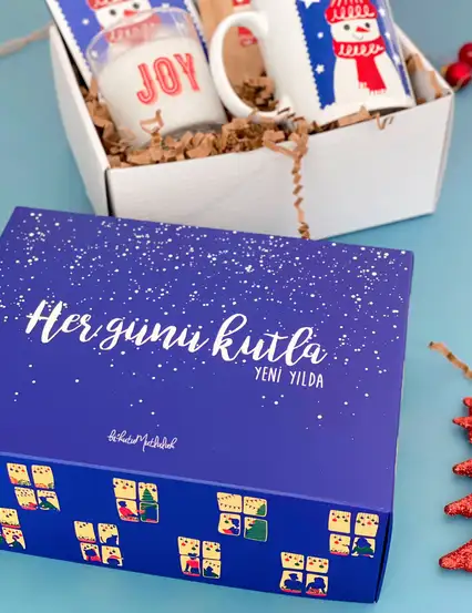 Kardan Adamlı Yeni Yıl Hediye Kutusu