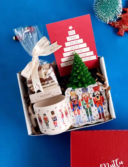 Yılbaşı Kutlama Mesajlı Hediye Kutusu