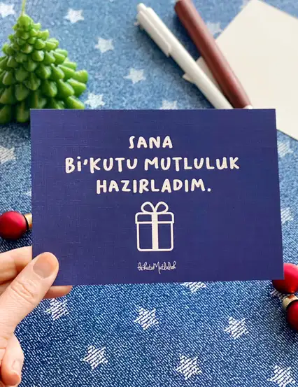 Hediye Paketli Yılbaşı Kutlama Kartı