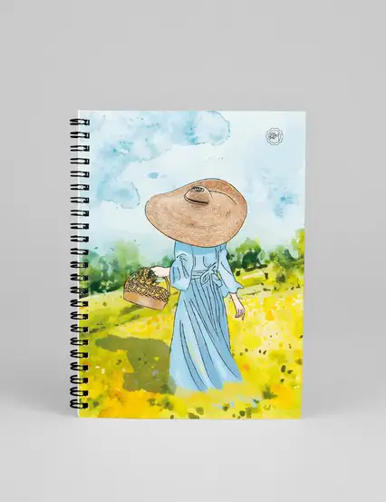 N232 Mimoza Tarlasında Kız Çizimli A5 Spiralli Defter