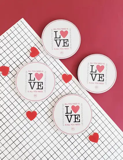 Love Is All You Need Bardak Altlığı