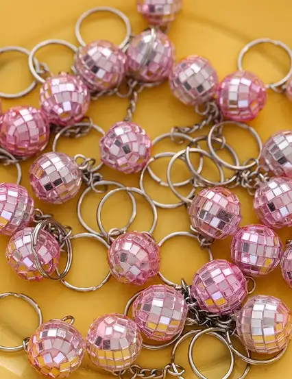 Pembe Disko Topu Anahtarlık