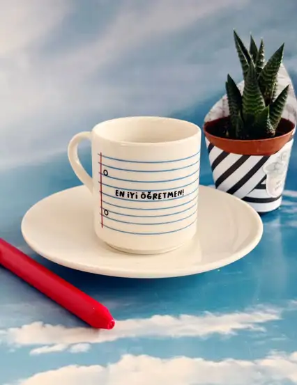 En İyi Öğretmene Türk Kahvesi Fincanı