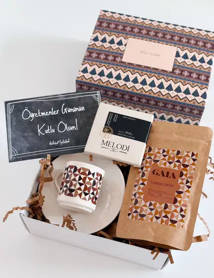 Erkek Öğretmene Şık Hediye Kutusu