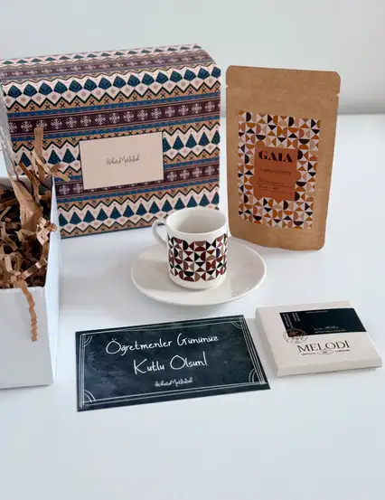 Erkek Öğretmene Şık Hediye Kutusu