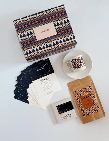 Erkeğe Takvimli Yılbaşı Hediye Kutusu