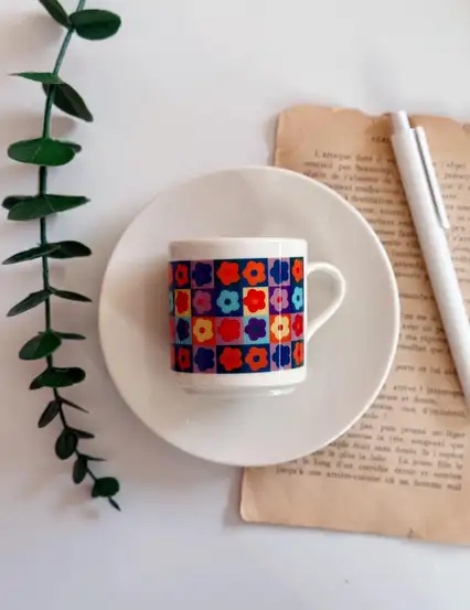 Rengarenk Papatyalı Türk Kahvesi Fincanı