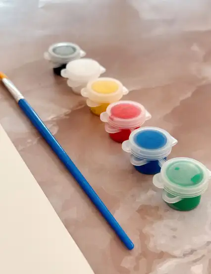 Fırçalı Akrilik Boya