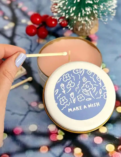 Make A Wish Çiçekli Metal Kutuda Hediyelik Mum