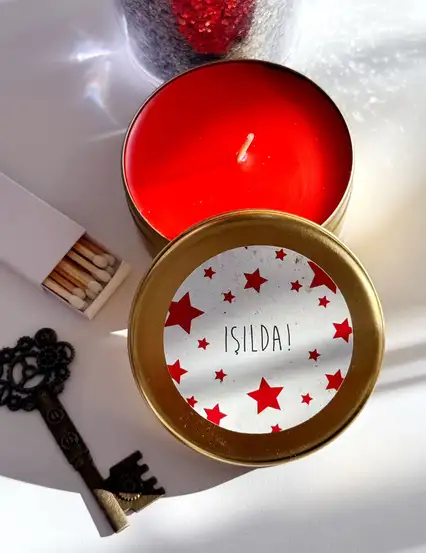 Işılda Yıldızlı Metal Kutuda Hediyelik Mum