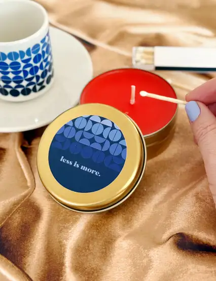 Less Is More Metal Kutuda Hediyelik Mum