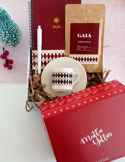 Gold Premium Yılbaşı Hediye Kutusu