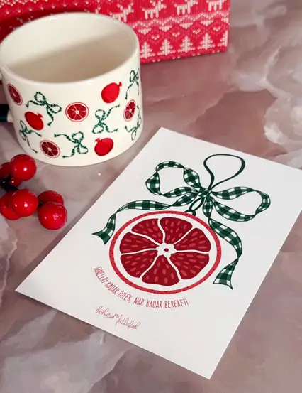 Nar Kadar Bereketli Yılbaşı Kartı