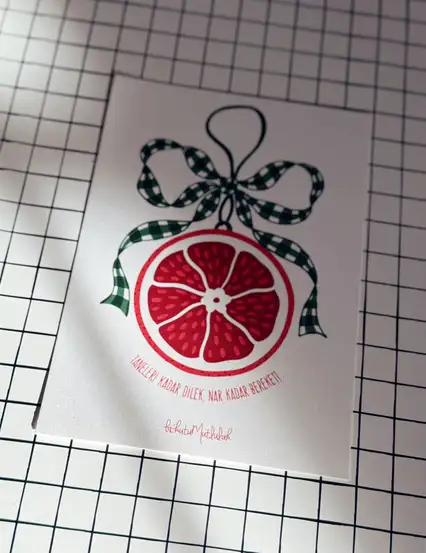 Nar Kadar Bereketli Yılbaşı Kartı