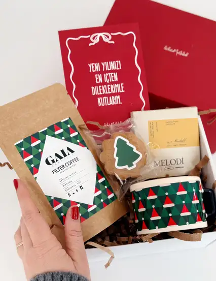 İçten Dilekler Yılbaşı Hediye Kutusu