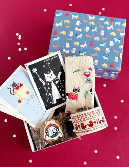 Vintage Kedili Yılbaşı Hediye Kutusu