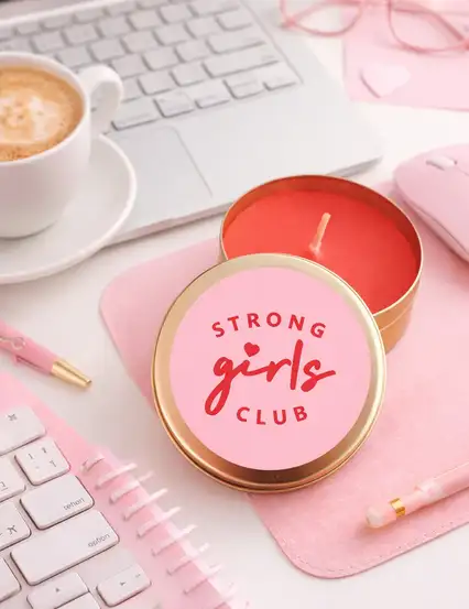 Strong Girls Club Metal Kutuda Hediyelik Mum