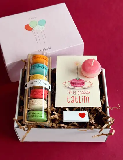 Makaronlu  Doğum Günü Hediyeleri Kutusu