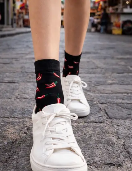 Şans Biberi Kırmızı Biber Desenli Çorap