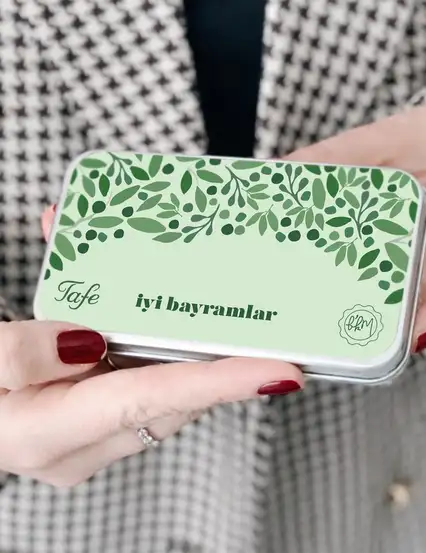 Tafe - Yeşil Bitkiler Metal Kutulu Çikolata Kaplı Fıstıklı Lokum 110gr