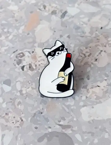 Cool Beyaz Kedi Rozet