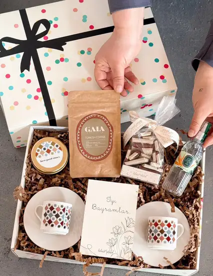Birlikte Güzel Bir Bayram Hediye Kutusu
