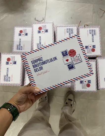 Bikutumutluluk Hediyelik Orta Boy Kargo Kutusu