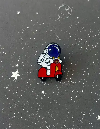Vespalı Astronot Rozet
