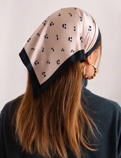 Müzik Notalı Saten Fular
